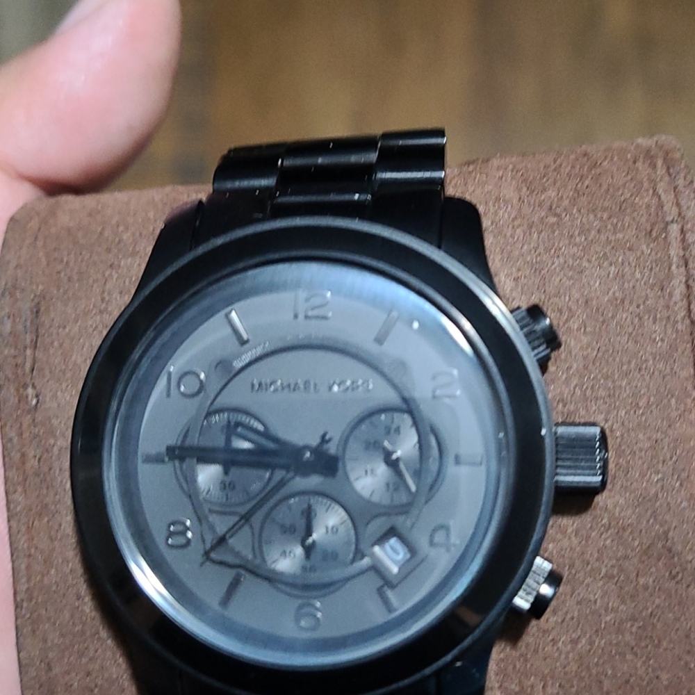 MK WATCH - Picture 2 of 10